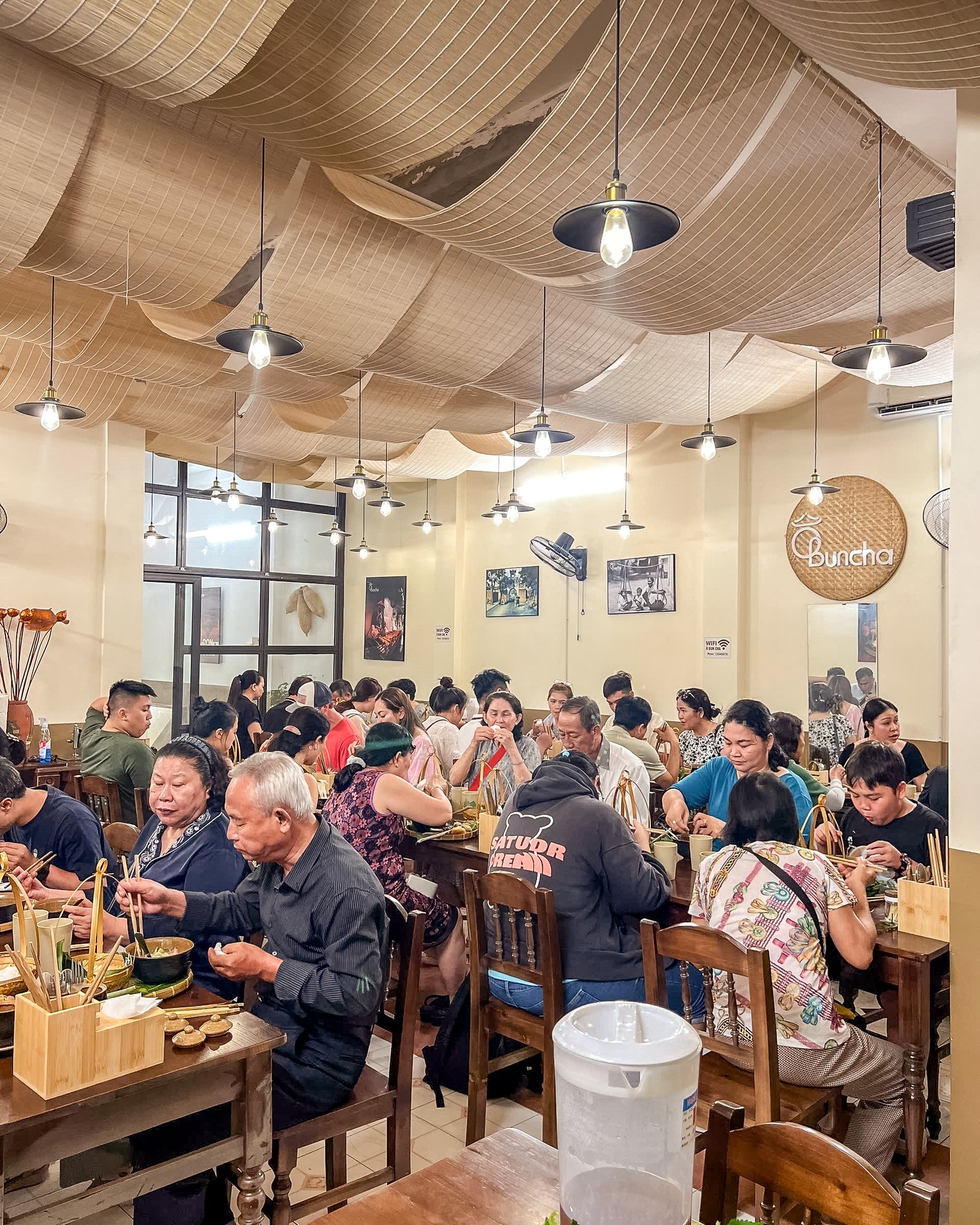 Ẩm Thực Hà Nội Xưa Và Nay – Vai Trò Của Bún Chả Trong Ký Ức Người Hà Thành